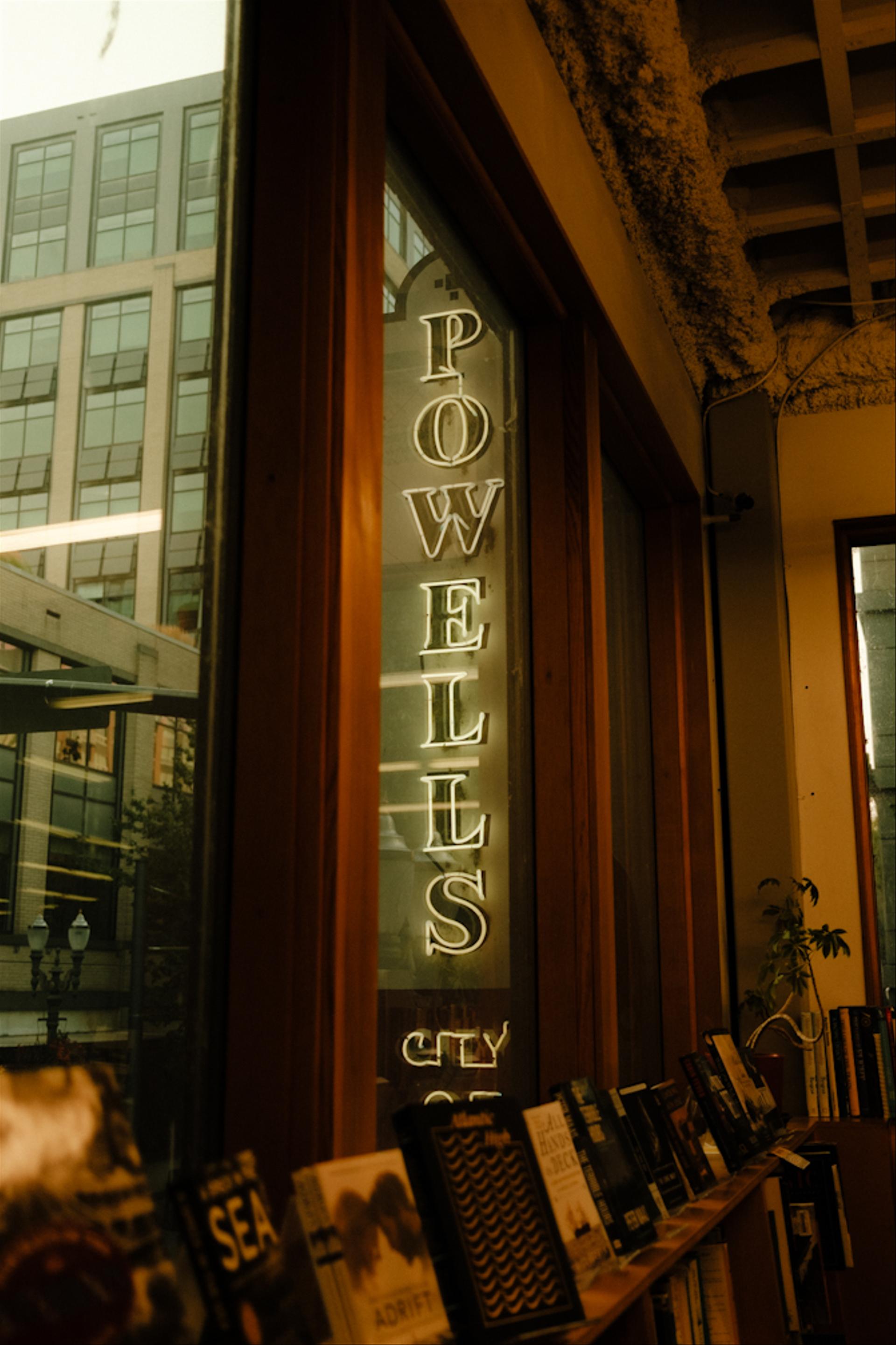 Powell's sign